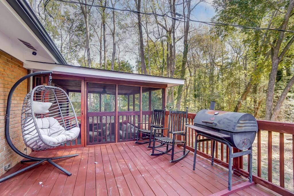 Charlotte Charm Haven With Outdoor Tv Villa Buitenkant foto